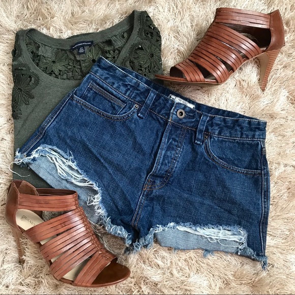 Free People Pants - NWOT! Free People Logan High Waisted Cutoff Shorts